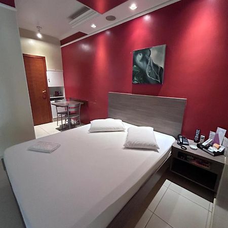 Alpha Motel 암파로 외부 사진